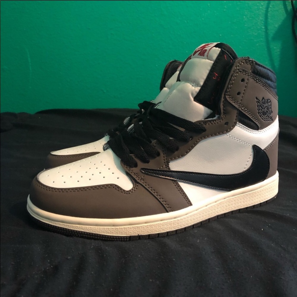 Jordan Cactus Jack 1s